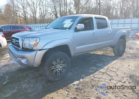 2005 Toyota Tacoma Prerunner V6 z USA, uszkodzony, nr VIN 5TEKU72N55Z019908
